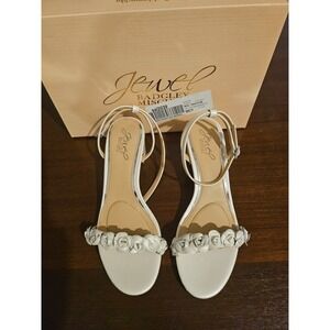 Jewal by Badgley Mischka Womans Saylor Dress Sandals Size 6.5 New White/Metallic